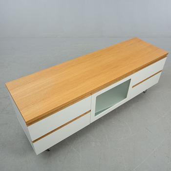 TVBÄNK, Amy, Anne Krook för Horreds möbler, 2000-tal.