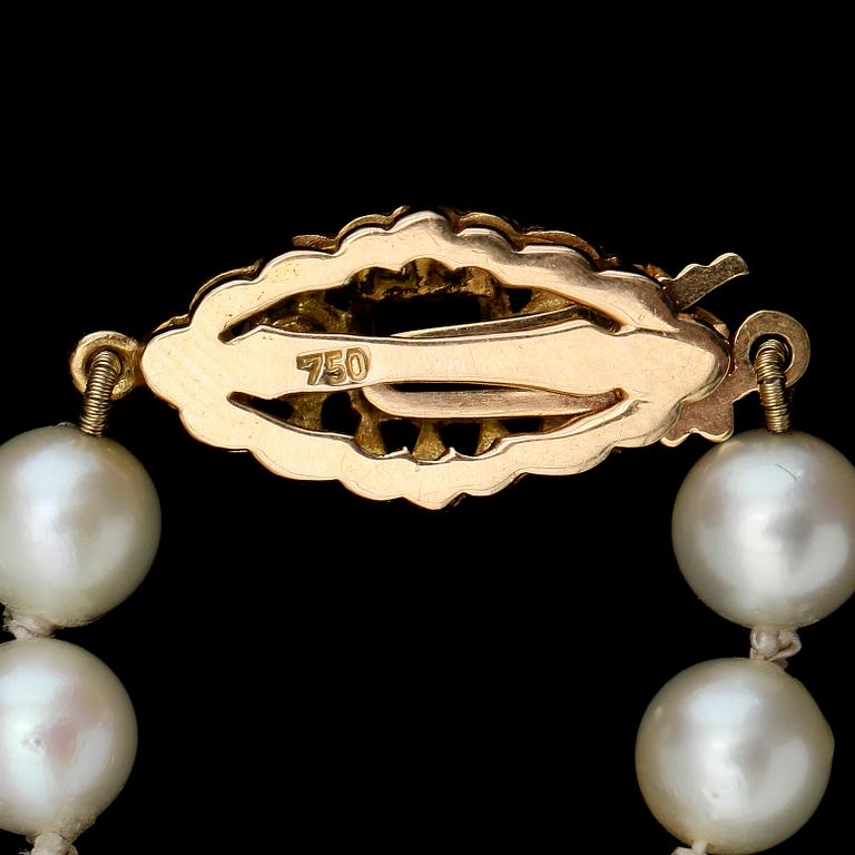 COLLIER, odlade pärlor, lås 18K med ametist.
