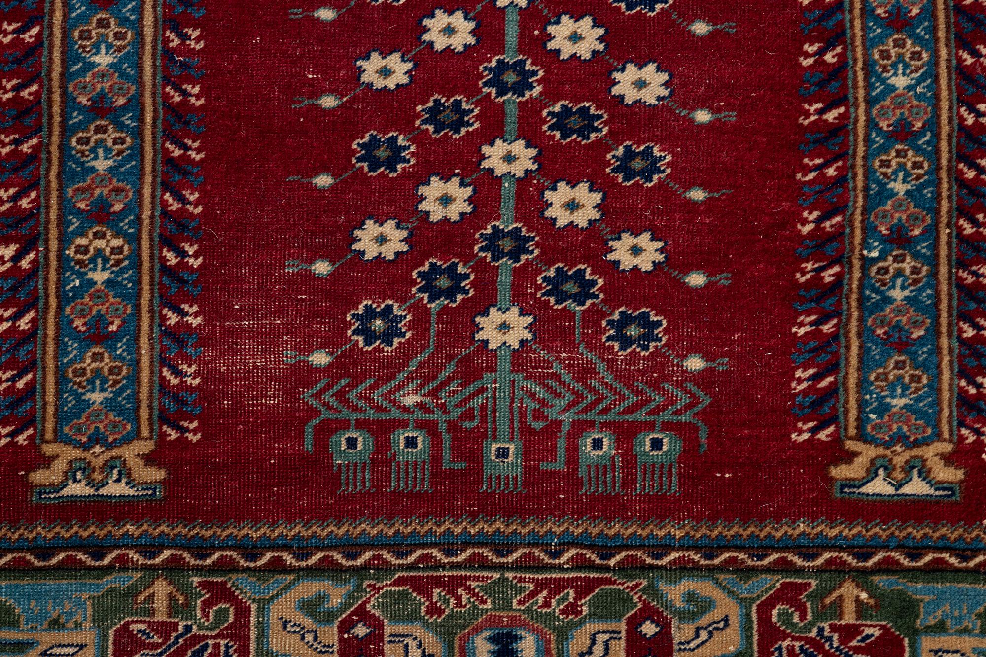 Prayer rug, possibly Kula, approx. 163 x 114 cm.