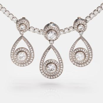 A Tillander, An 18K white gold necklace with brilliant cut diamonds ca. 26.22 ct in total. Helsinki 2001.