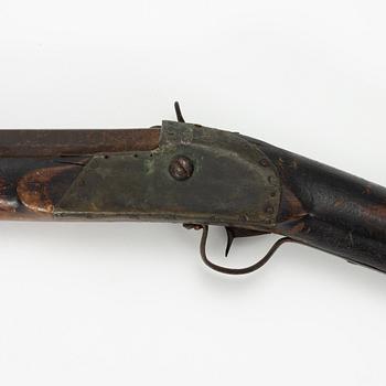 Sälbössa, med slaglås. 1800-tal.