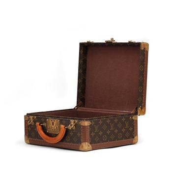 LOUIS VUITTON, a monogram canvas suitcase, "Le Loziné".