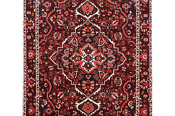 A carpet, Bakhtiari, c. 297 x 197 cm.