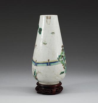 A famille verte vase, Qing dynasty, with Kangxis six character mark and period (1662-1722).