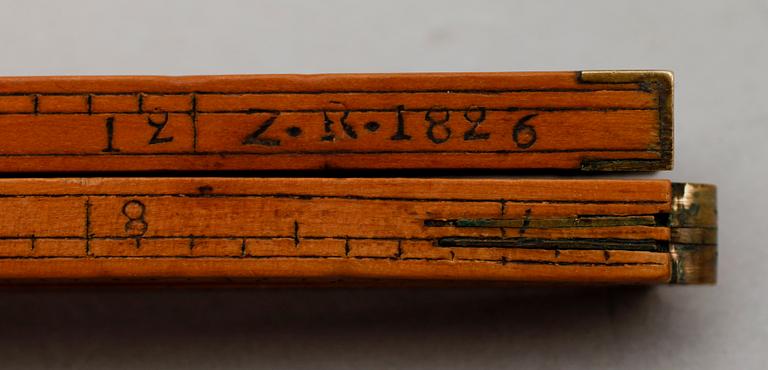 TUMSTOCK, lövträ, märkt ZR 1826.