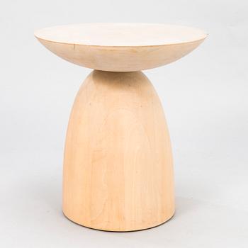 EERO AARNIO, A 'Parabel table', Adelta.