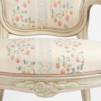 A pair of transitional armchairs, Stockholm, later part 18th century.