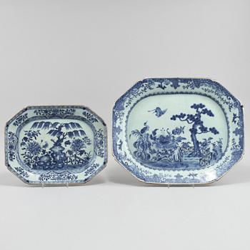 STEKFAT, 2 st, porslin, Kina, 1700-tal.
