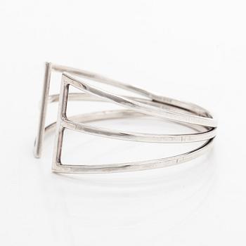 Kalevala Koru, rannekoru, hopeaa, Ethel Düne. Helsinki 1959.