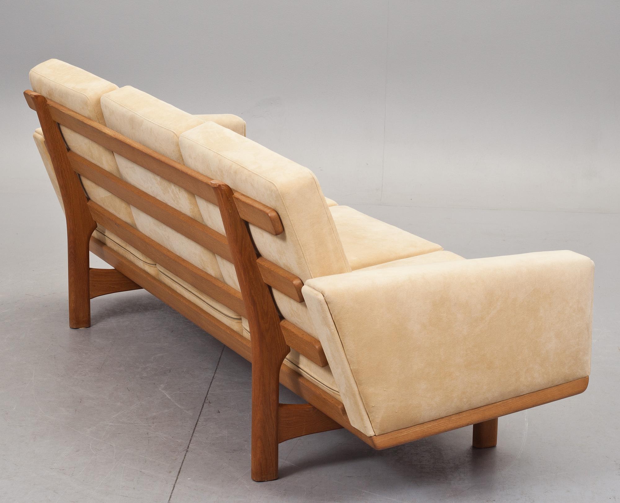 SOFFA, GE 236. Hans J Wegner, Danmark.