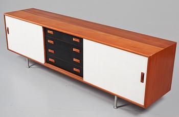 SIDEBOARD, Clausen & Søn, Silkeborg, Danmark, 1900-talets tredje kvartal.