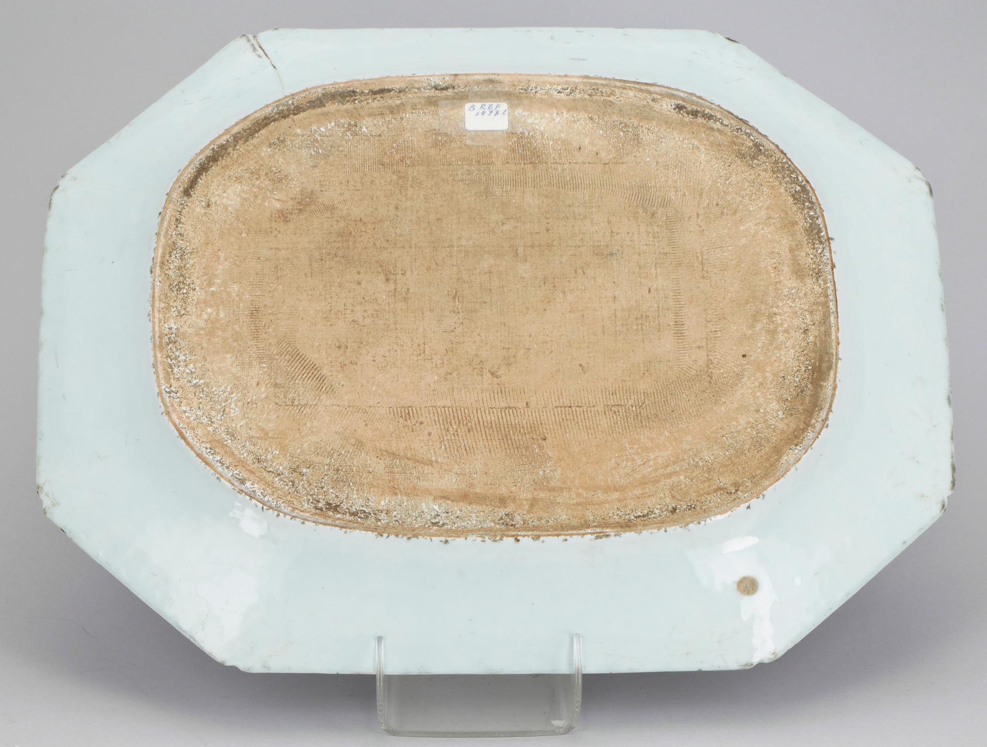 STEKFAT, 3 olika, porslin, Qianlong, Kina 1700-tal.