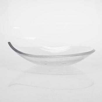 Aimo Okkolin, a late 1950s crystal dish, signed Aimo Okkolin Riihimäen Lasi.