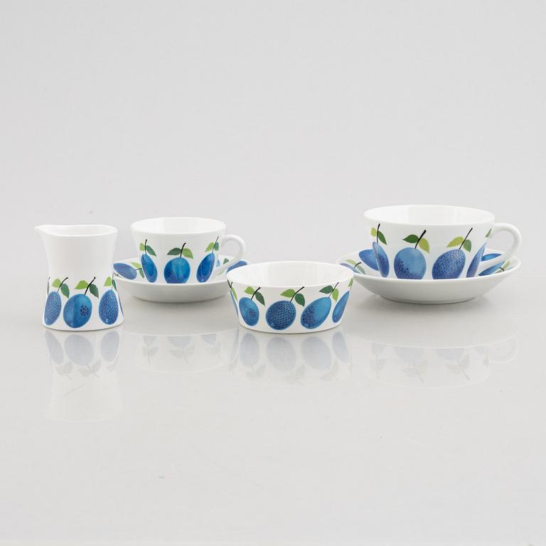 Stig Lindberg, 16 pieces of a "Prunus" bonechina service, Gustavsberg, Sweden.