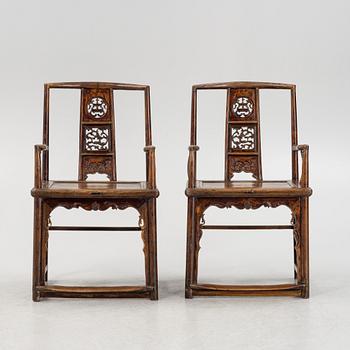 A pair of hardwood chair, China, early 20th century.