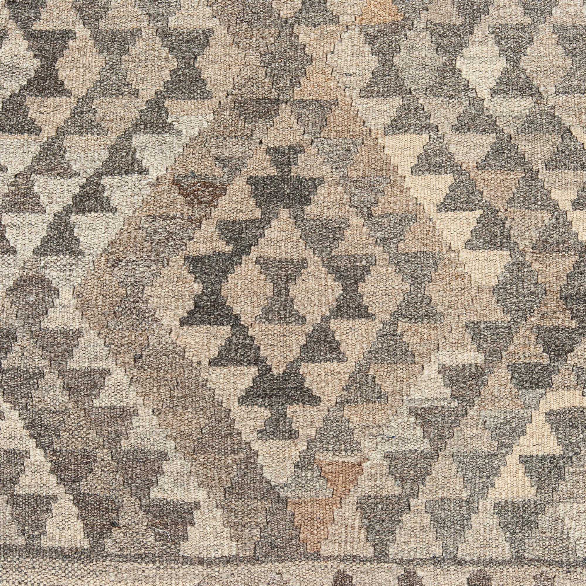 A Kilim carpet, ca. 262 x 176 cm.