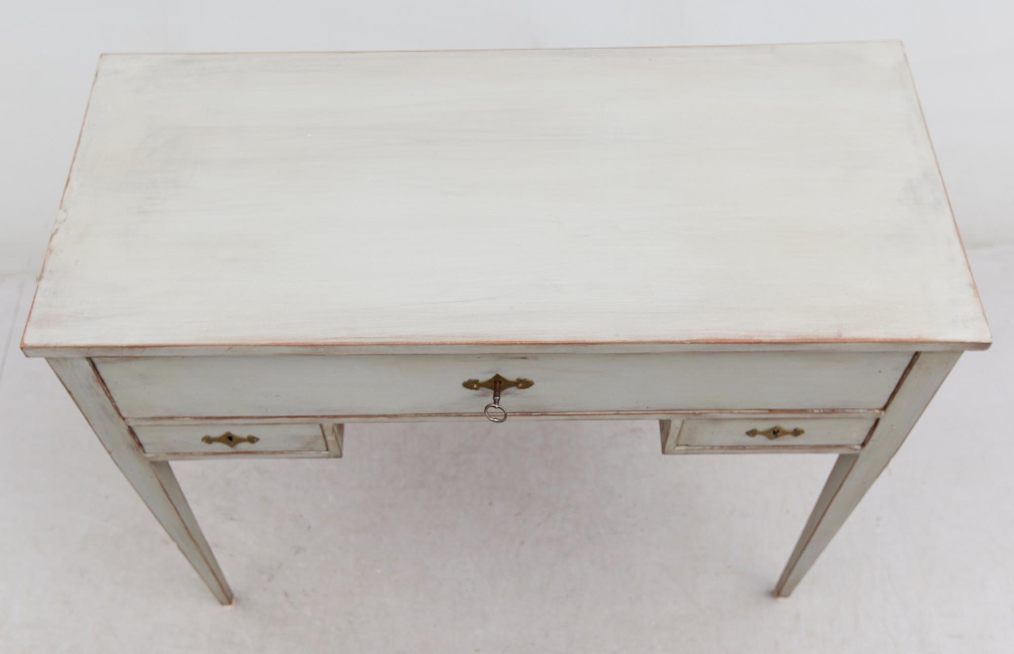 DAMSKRIVBORD, sengustavianskt, omkring år 1800.