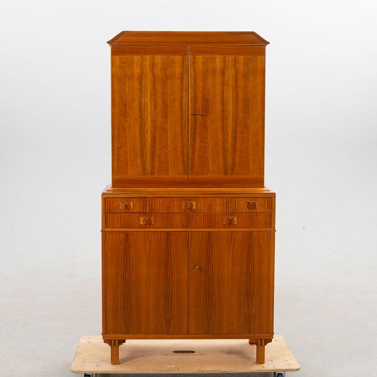 Carl Malmsten, Skåp "Mittens rike" 1900-talets andra hälft.