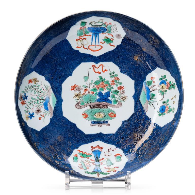 A famille verte and powder blue dish, Qing dynasty, Kangxi (1662-1722).