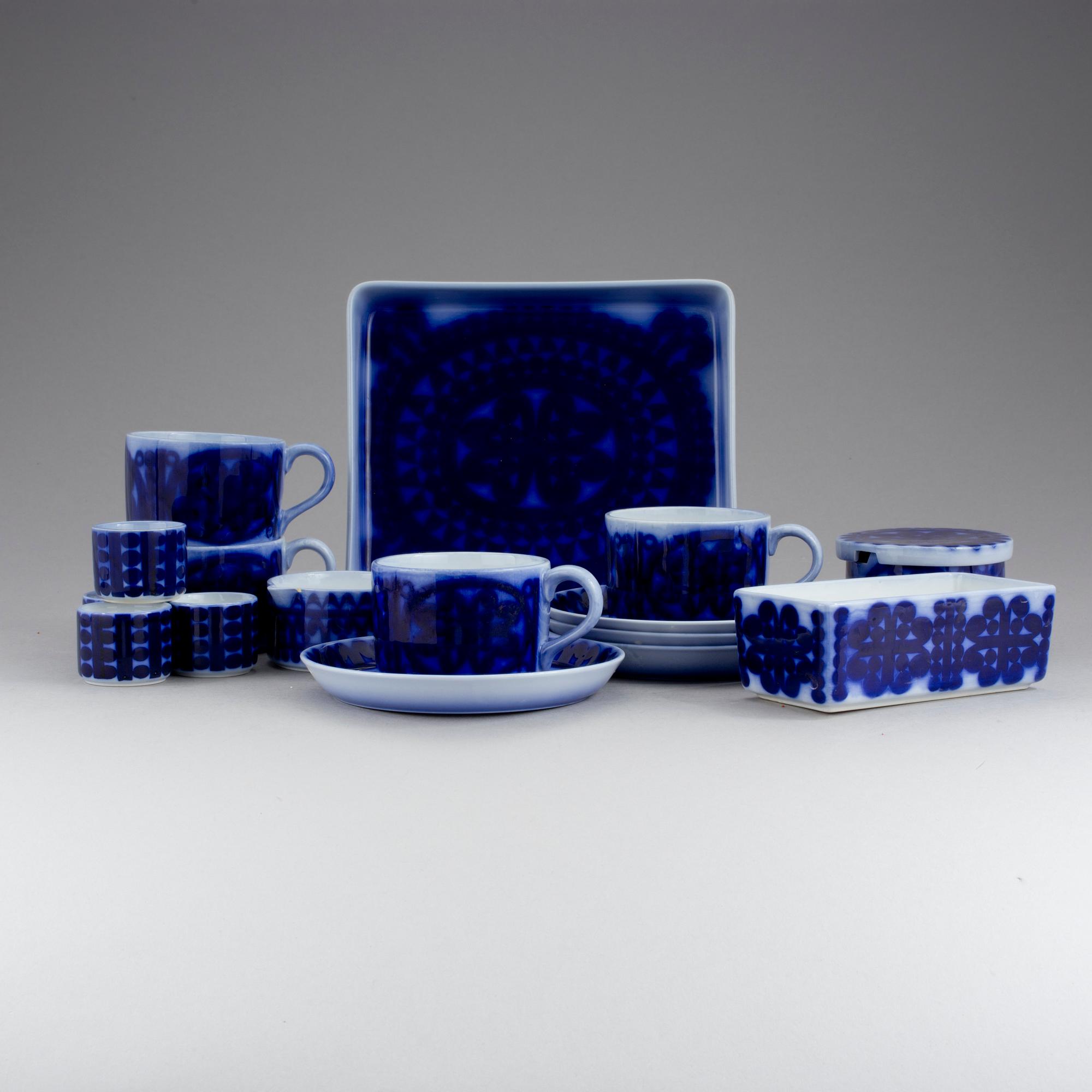 SERVISDELAR, 12 st, flintgods, "Blå Husar", Stig Lindberg, Gustavsberg, 1900-talets andra hälft.