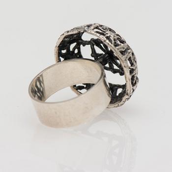 RING, silver. Pentti Sarpaneva, Åbo 1968.