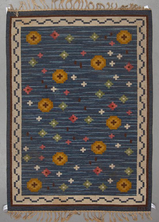 ANNA-GRETA SJÖQVIST, A CARPET, flat weave, ca 235,5-236,5 x 167,5-169,5 cm, signed AGS.