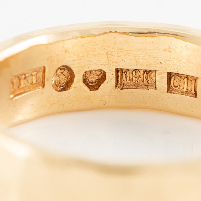 Jan-Christer Lundqvist, ring, 18K gold, hammered decoration, Skövde 2001.