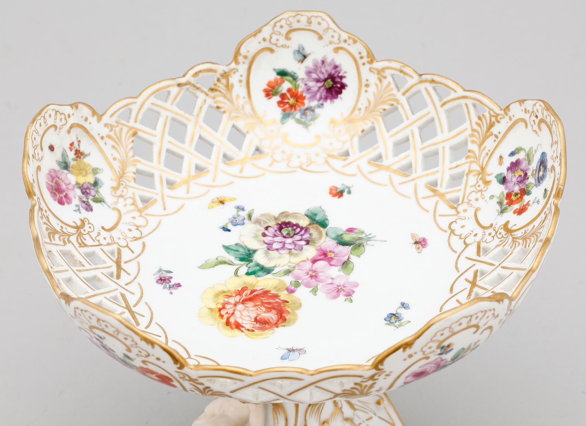 GALLERSKÅL PÅ FOT, porslin, Royal Copenhagen, 1900-tal.