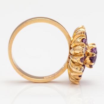 SORMUS, 18K kultaa, ametisteja, timantteja n. 0.20 ct yht. Ofelia Jewelry, Helsinki 1998.