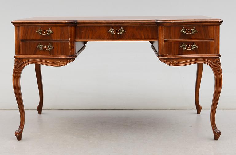 SKRIVBORD, rokokostil, 1900-talets mitt.