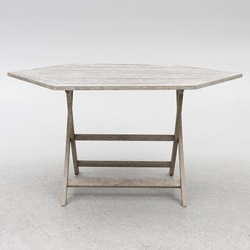 A Gunilla Norin garden set, 'Viken' by Berga Form, Sweden, 1990's/early 2000's.