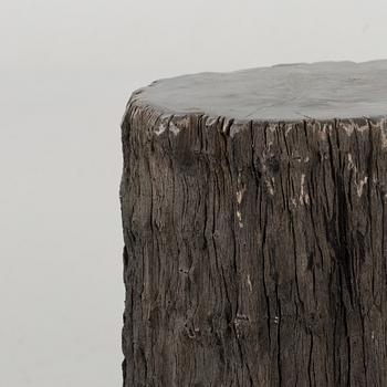 A FOSSILLISED WODDEN TREE.