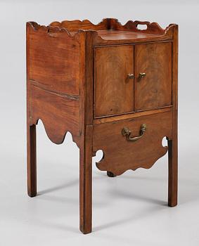 POTTSKÅP, England, 1800-tal.