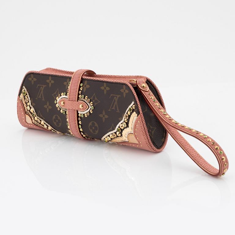 Louis Vuitton, A Monogram lizard embellished 'Les Extraordinaires' clutch, spring/summer 2005.