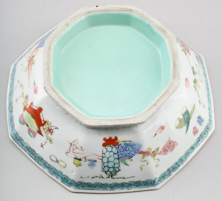 SKÅL, porslin, Kina, sent 1800-tal.