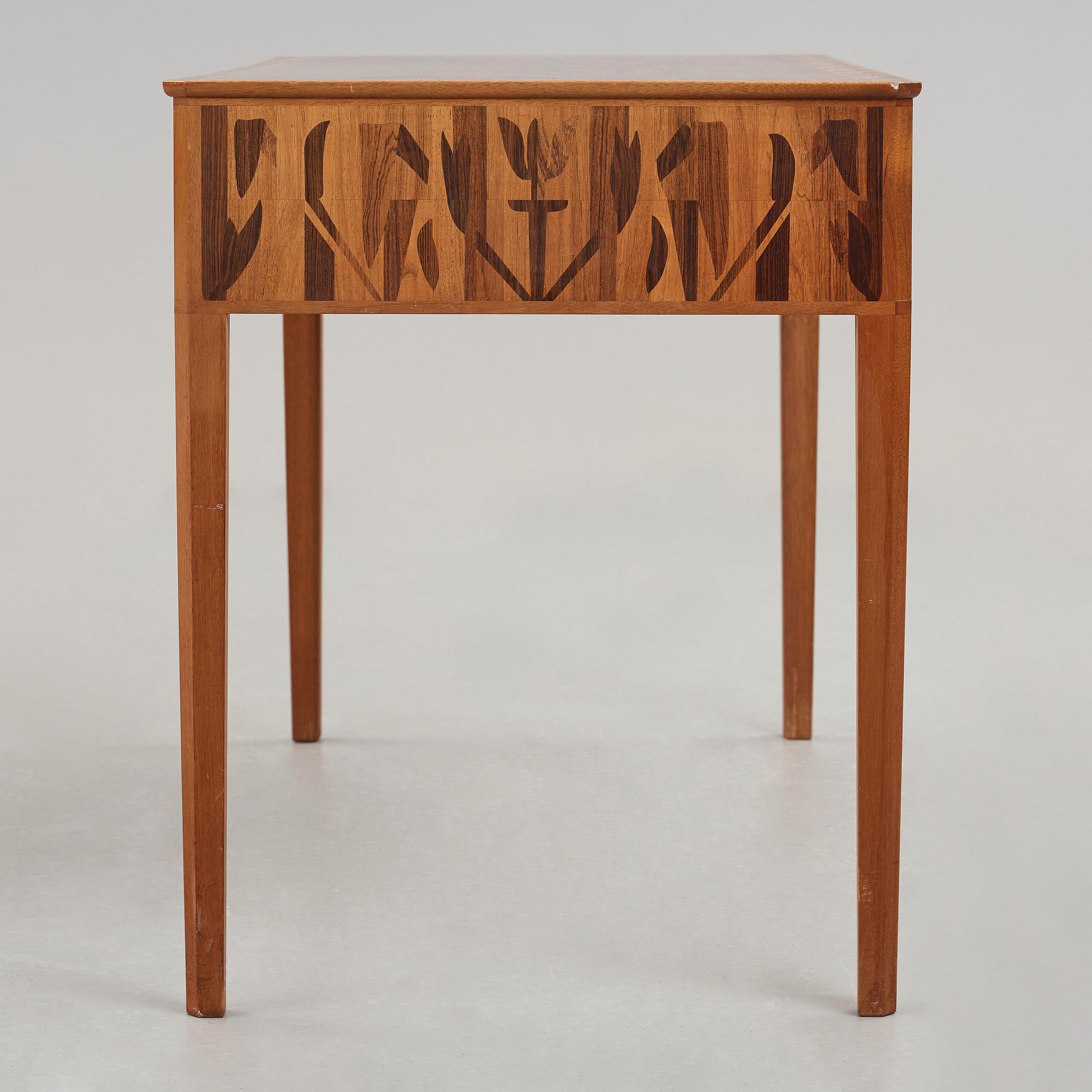 Carl Malmsten, skrivbord, "Nefertite", Stockholm 1940-50-tal.
