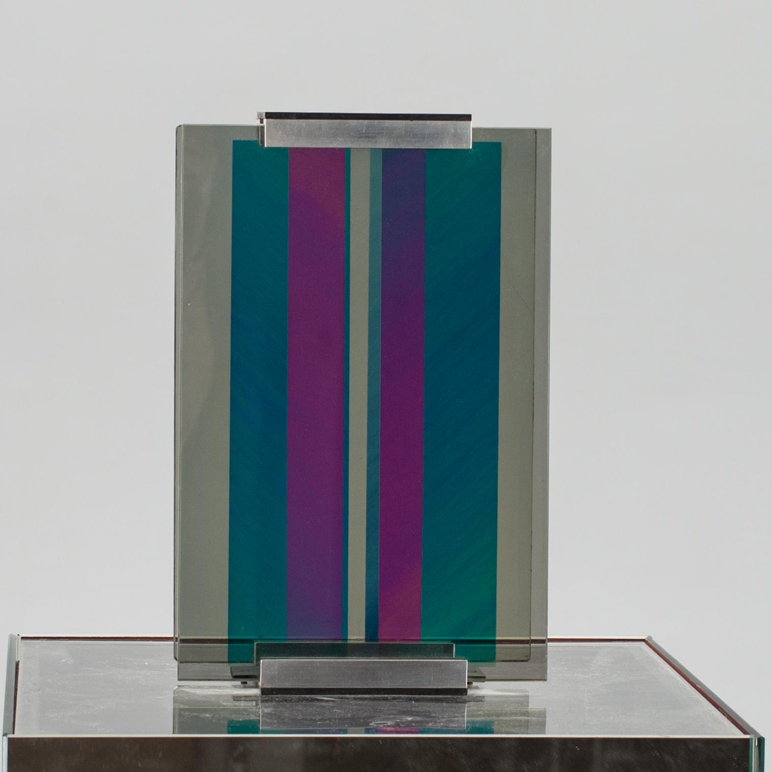 ERIC H OLSON, skulptur, "Optochromie". Signerad  Eric H Olson /70. Säljes till förmån för "Läkare utan gränser".