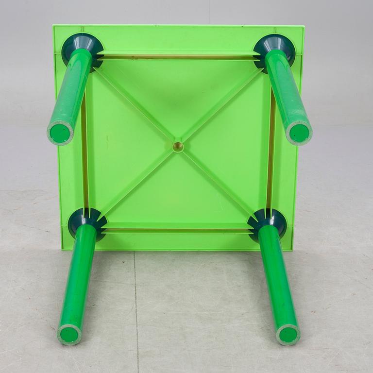BORD, troligen Magistretti, Kartell, märkt.