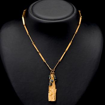 BJÖRN WECKSTRÖM, HALSSMYCKE, "Kultapuu", 14K guld, mossagat. Lapponia 1970.