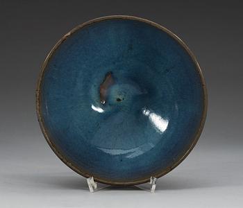 A Chüng glazed bowl, Song/Yuan dynasty.