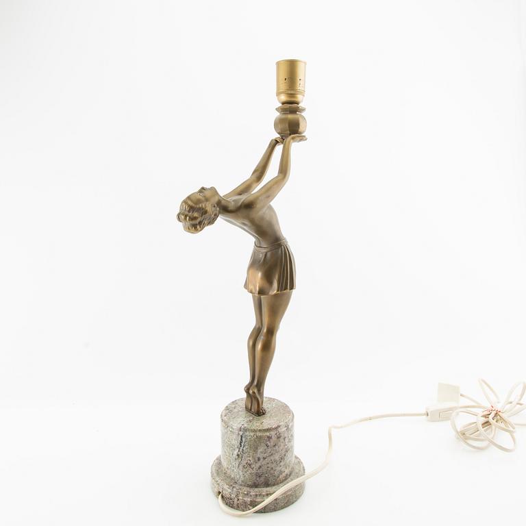 Bordslampa troligen Malmö Lampfabrik Art Deco 1900-talets första hälft.