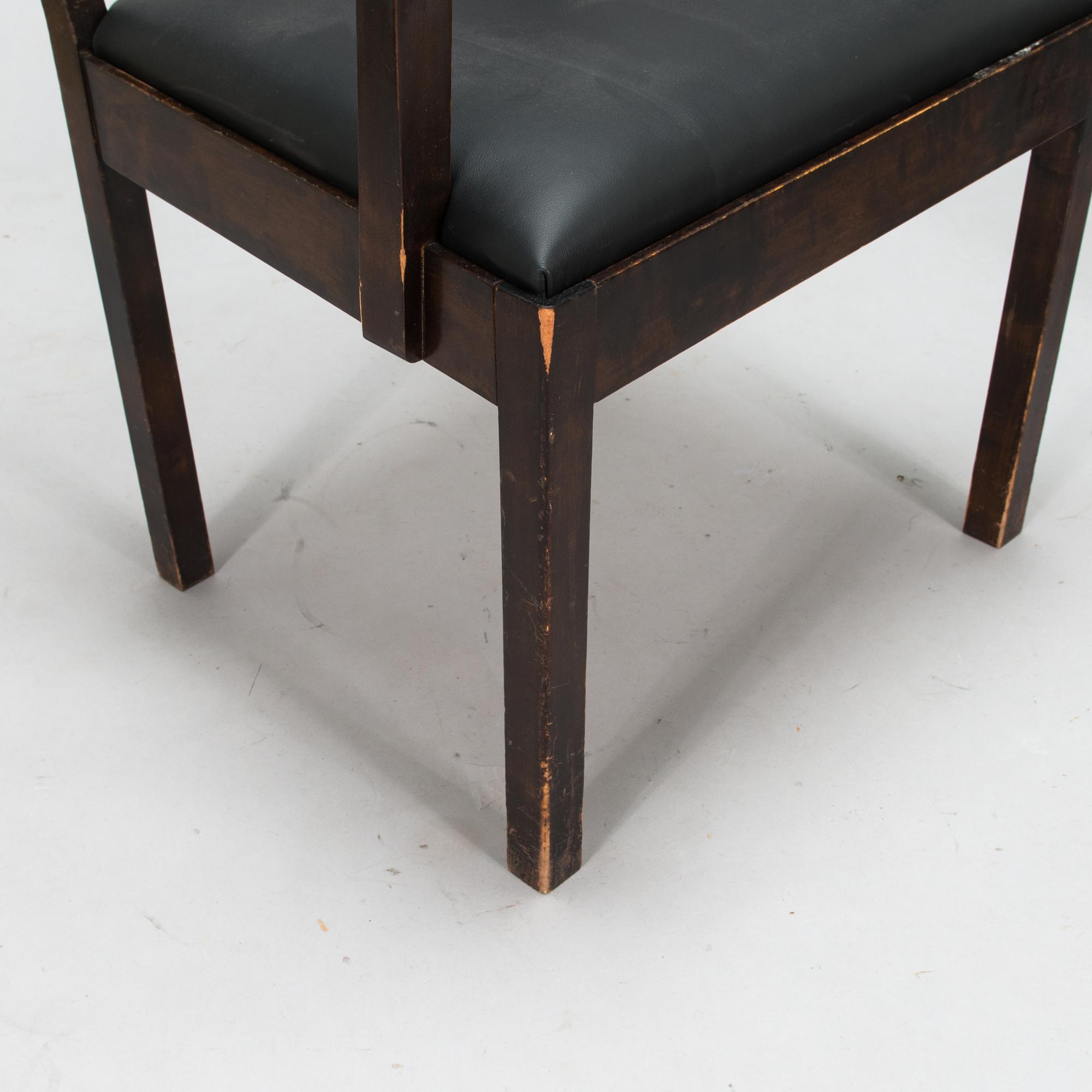 Nojatuolipari, 1930-luku.