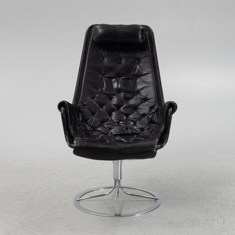 Bruno Mathsson, a Jetson swivel easy chair.