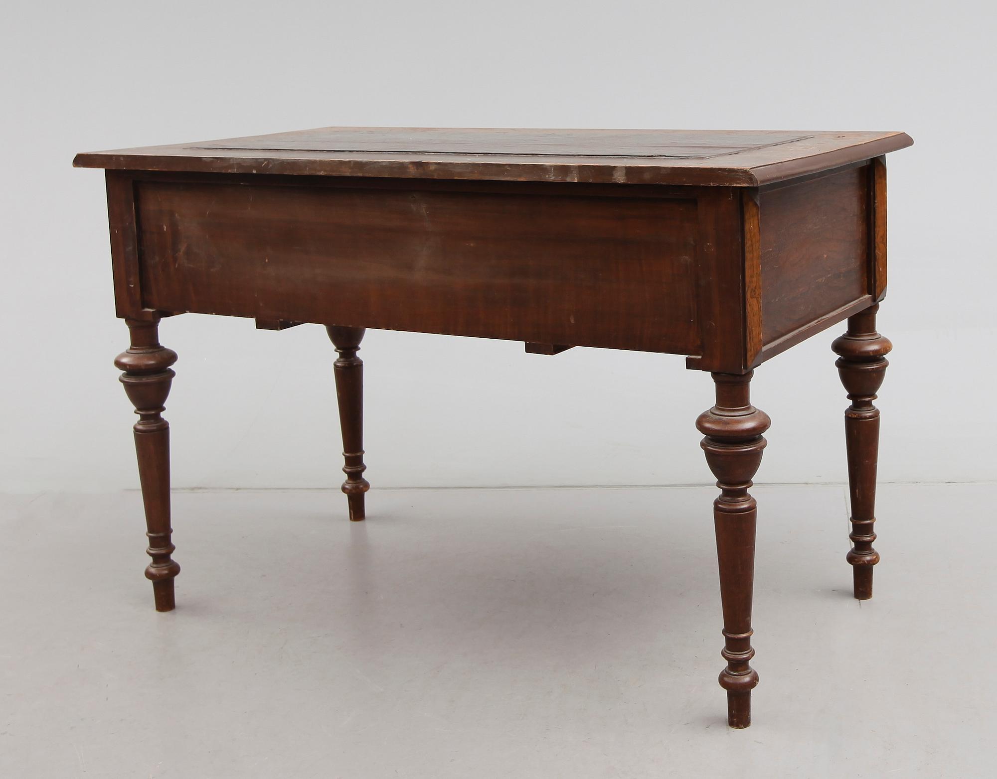 SKRIVBORD, 1800-talets andra hälft.