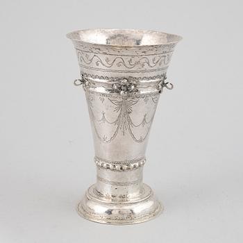 A Norwegian 19th century silver beaker, mark possibly of Christopher Desingthun, Bergen 1842.