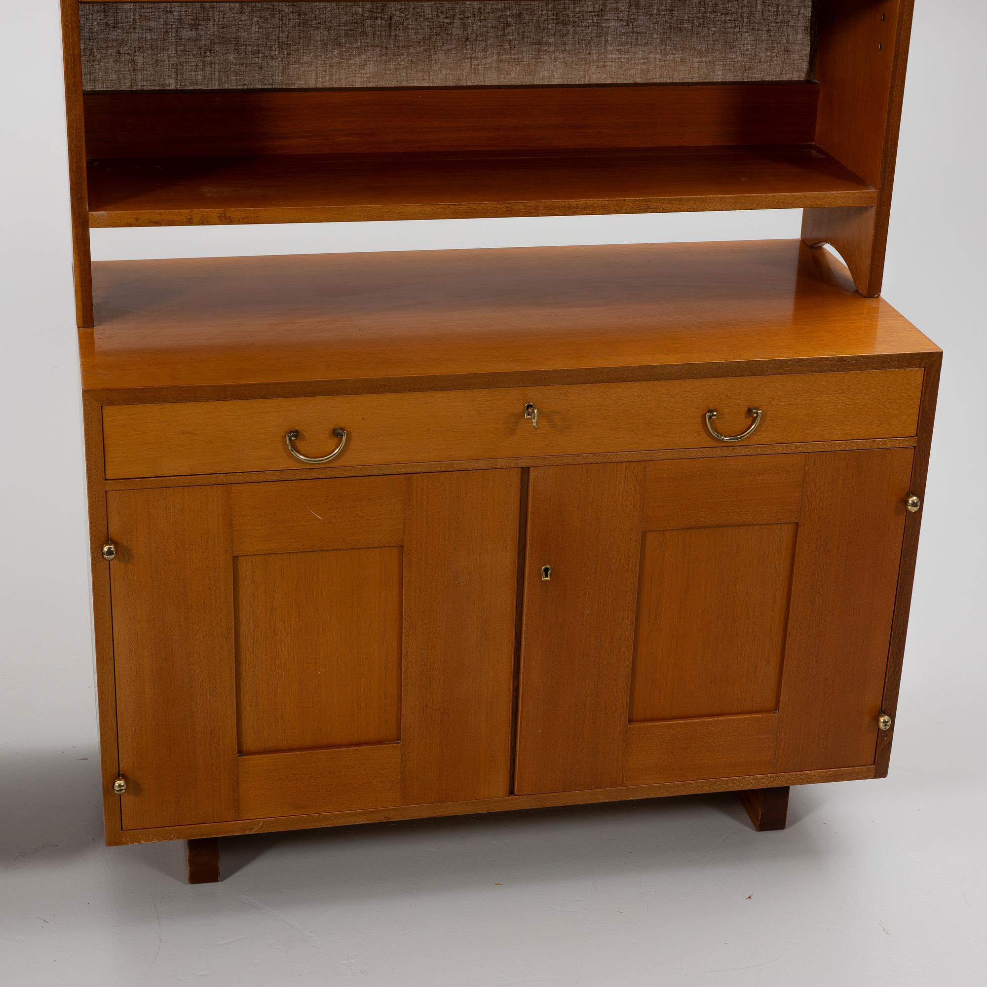Josef Frank, bookcases, a pair, model B2112, Svenskt Tenn.