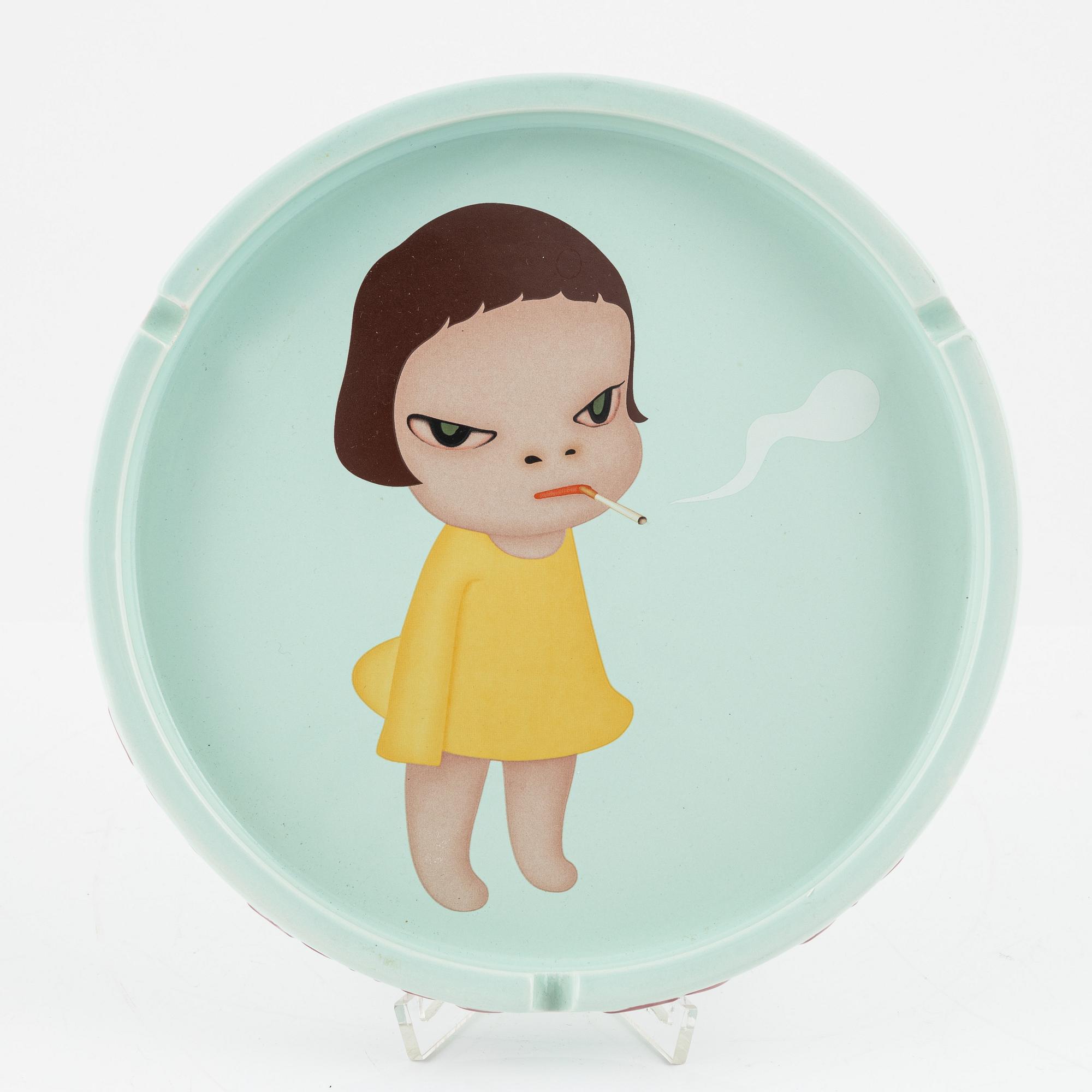 Yoshitomo Nara,  ashtray "Too Young To Die", 2002 Bozart.