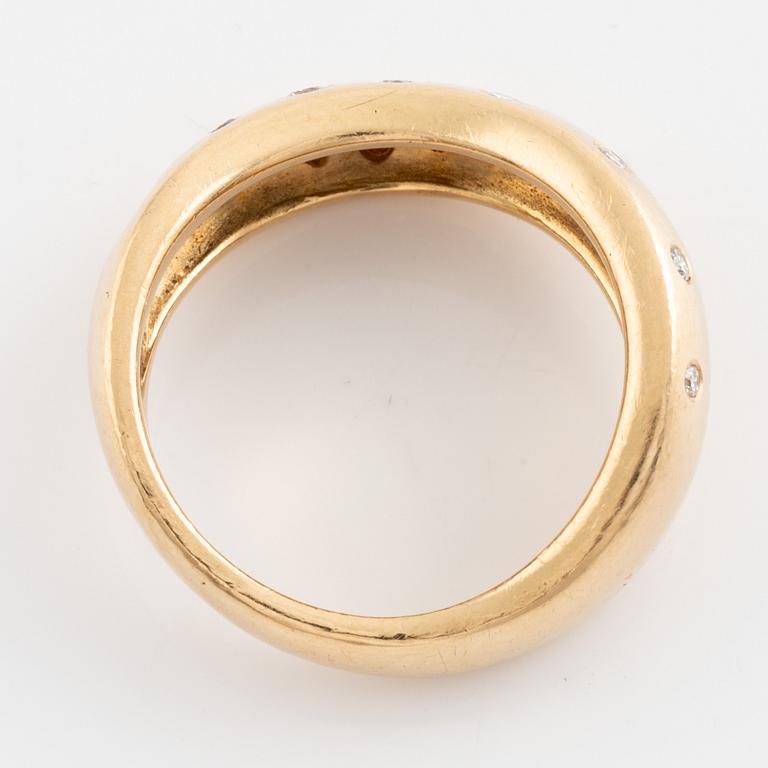 Ring, Engelbert, 18K guld med briljantslipade diamanter.