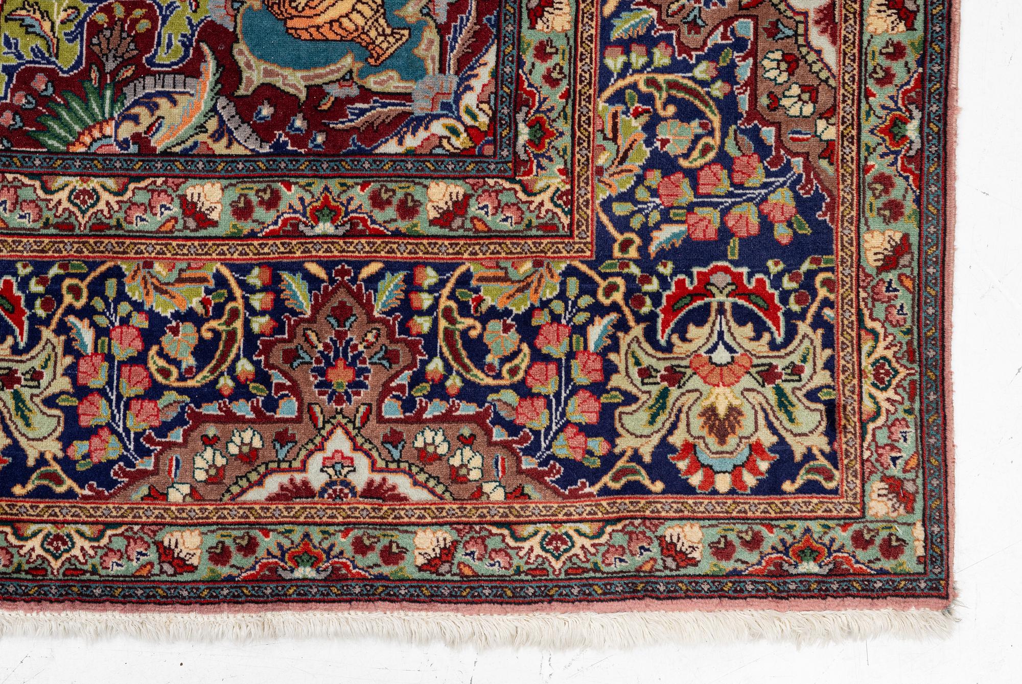 Carpet. Tabriz, approx. 320 x 250 cm.