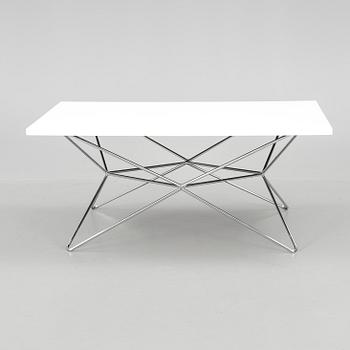 BORD/SOFFBORD/STÅBORD. Modell A2 "Trehöjdsbordet", Bengt Johan Gullberg. 1950-tal.